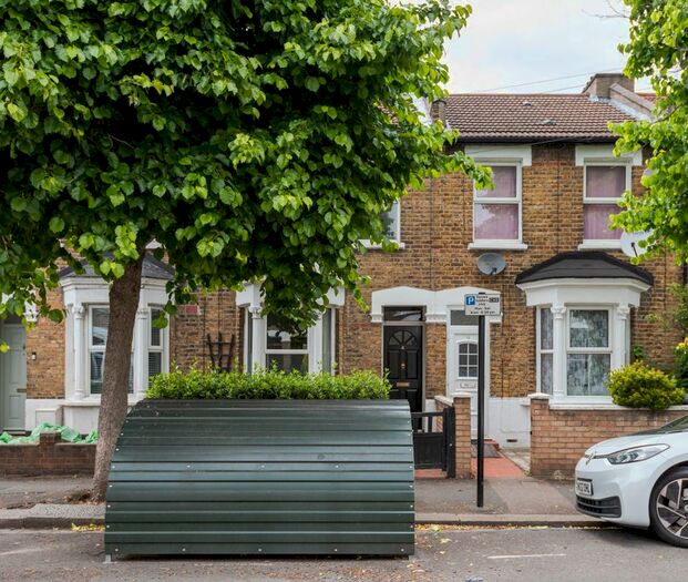 2 Bedroom Terraced House To Rent In Thorpe Road, Forest Gate, London, E7