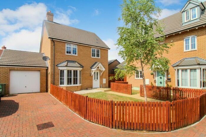 3 Bedroom Link Detached House To Rent In Arpins Pightle, Cranfield, Bedford, MK43