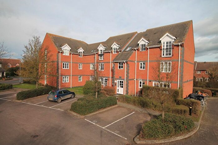 2 Bedroom Flat To Rent In Laburnham House, The Beeches, CB4