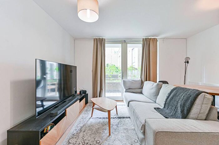 1 Bedroom Flat For Sale In Robsart Street, Brixton, London, SW9