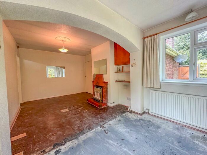 3 Bedroom Bungalow For Sale In North Kelsey Road, Caistor, Lincolnshire