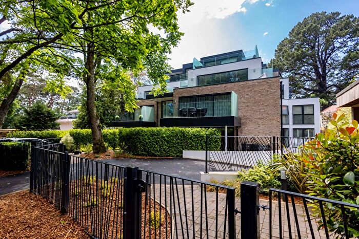 3 Bedroom Flat To Rent In Highwood, Bessborough Road, Canford Cliffs, BH13
