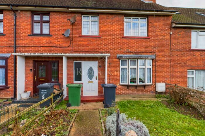 3 Bedroom Terraced House To Rent In Wilkinson Close, Dartford, Kent, DA1