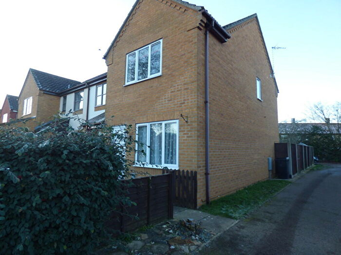 2 Bedroom End Of Terrace House To Rent In Wild Flower Way, Ditchingham, Bungay, NR35