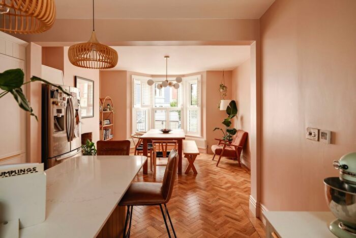 4 Bedroom End Terrace House For Sale In Ash Road, Bristol, BS7