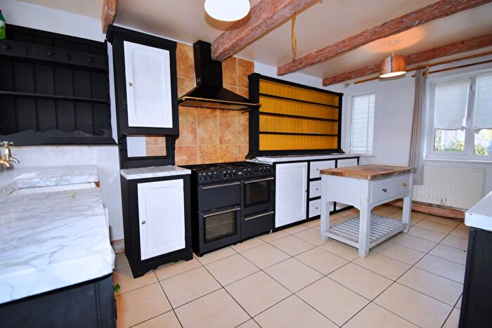 3 Bedroom Semi Detached House For Sale In Park Avenue, Coventry, CV6