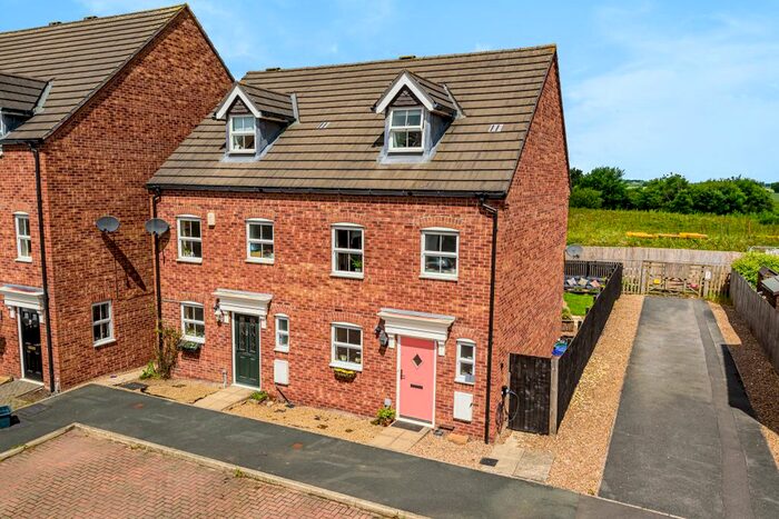 3 Bedroom Semi-Detached House For Sale In Sandwath Drive, Church Fenton, Tadcaster, LS24