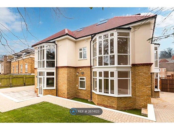 2 Bedroom Flat To Rent In Finchley Lane, London, NW4