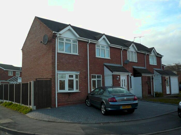 2 Bedroom End Of Terrace House To Rent In Sefton Grove, Tipton, DY4