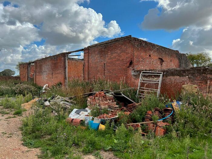 6 Bedroom Barn Conversion For Sale In Hemblington Hall Road, Hemblington, Norwich, NR13