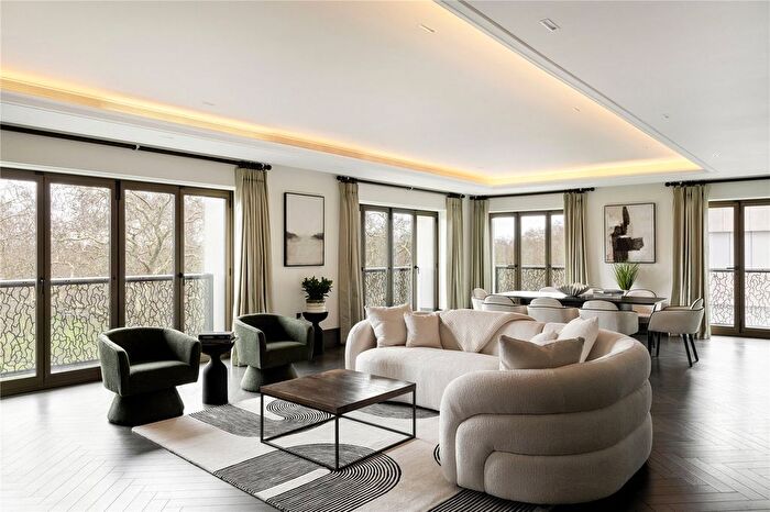 3 Bedroom Flat For Sale In Ashburton Place, London, W1J