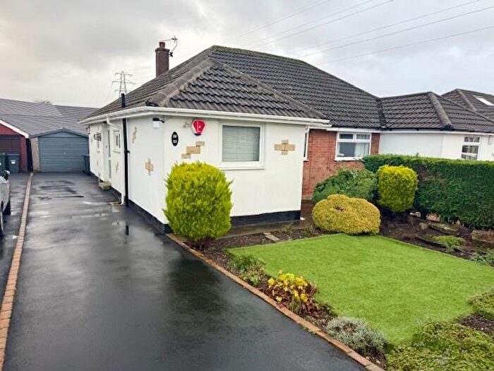 2 Bedroom Semi-Detached Bungalow For Sale In Kings Drive, Wrose, Bradford, BD2