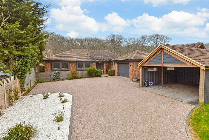 4 Bedroom Detached Bungalow For Sale In Radfall Ride, Whitstable, Kent, CT5