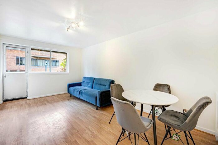 1 Bedroom Flat To Rent In Slaidburn Street, Chelsea, SW10