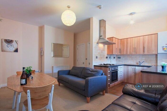 2 Bedroom Flat To Rent In Kentwood Hill, Tilehurst, Reading, RG31