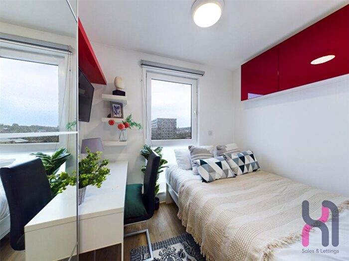 5 Bedroom Flat To Rent In Arndale House, - London Road, Liverpool, L3
