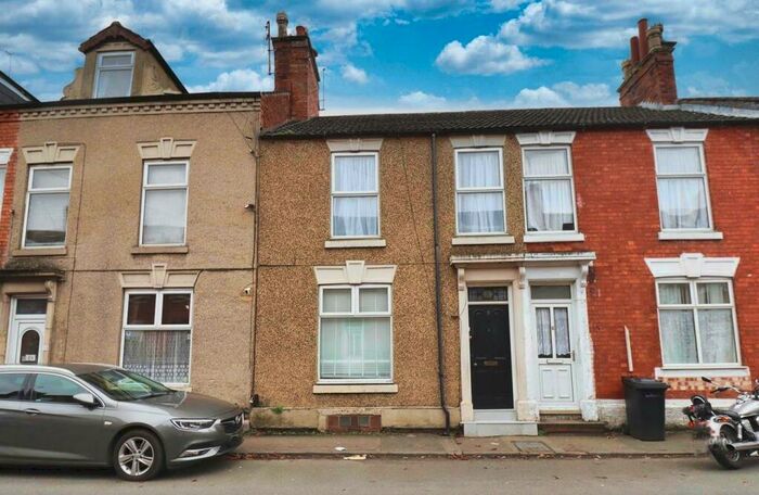 2 Bedroom Terraced House To Rent In Wood Street, Kettering, NN16