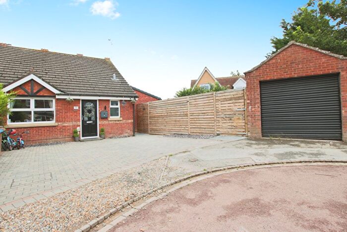 2 Bedroom Semi-detached House For Sale In Villiers Court, Hedon, Hull, HU12