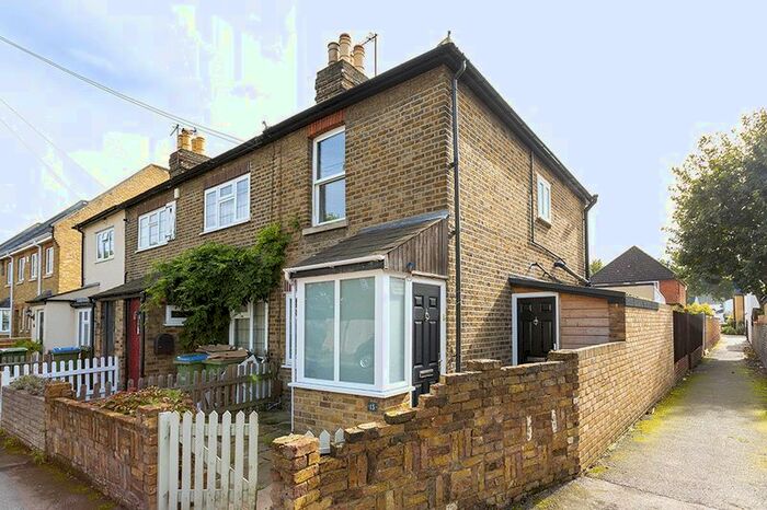 2 Bedroom End Of Terrace House To Rent In Rushett Road, Thames Ditton, KT7