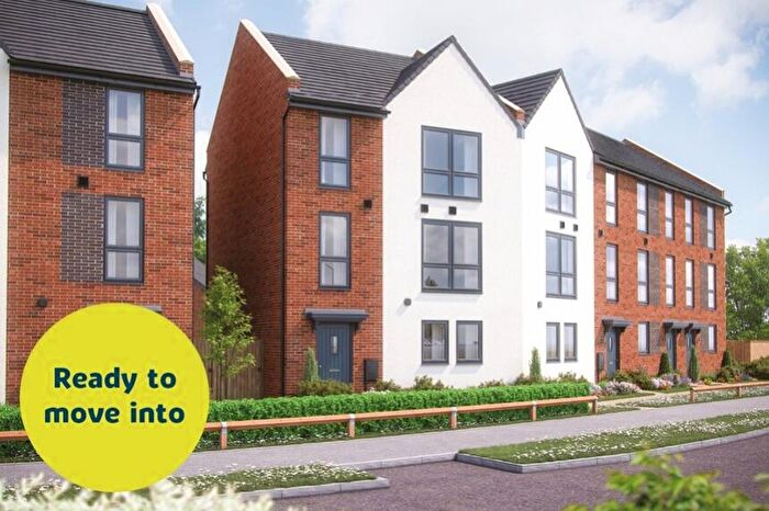 3 Bedroom Town House For Sale In Potteric Edge, Doncaster, DN4