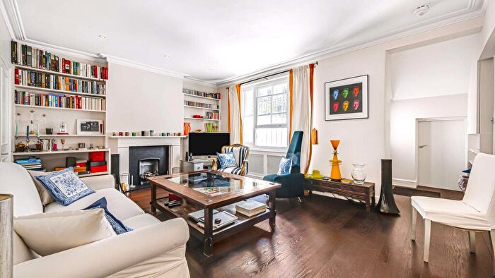 2 Bedroom Flat For Sale In Cathcart Road, London, SW10