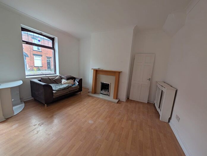 2 Bedroom Terraced House To Rent In Birchenlea Street, Chadderton, OL9