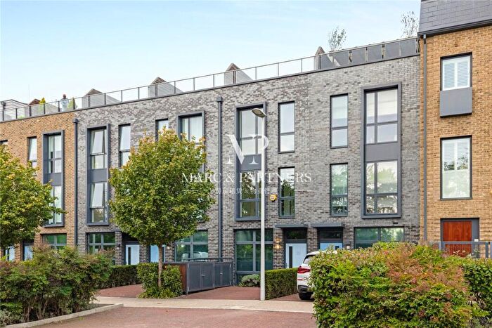 4 Bedroom Apartment To Rent In Dalton Terrace, Weigall Road, London, SE3