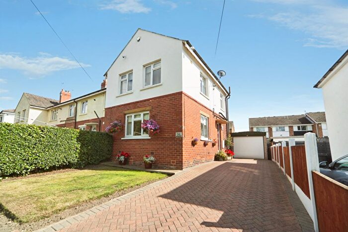 3 Bedroom End Of Terrace House For Sale In Henshaw Avenue, Yeadon, Leeds, LS19