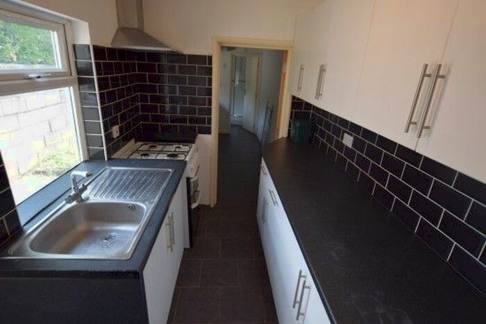 5 Bedroom Semi-Detached House To Rent In James Street, Oxford, OX4