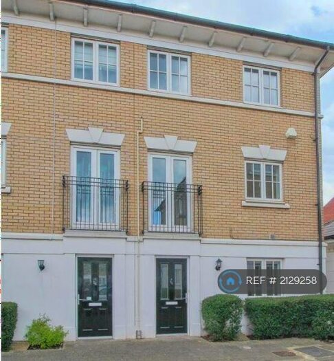 4 Bedroom End Of Terrace House To Rent In George Williams Way, Colchester, CO1