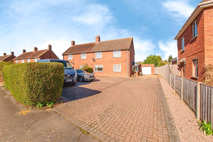 3 Bedroom Semi-Detached House For Sale In Perry Road, Leverington, Wisbech, PE13