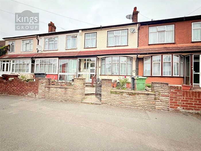 3 Bedroom Property For Sale In Templeton Avenue, London, E4