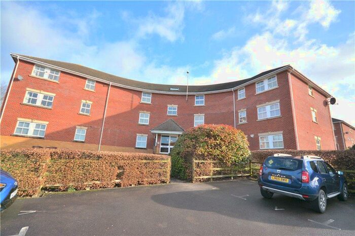 2 Bedroom Apartment To Rent In Turing Drive, RG12