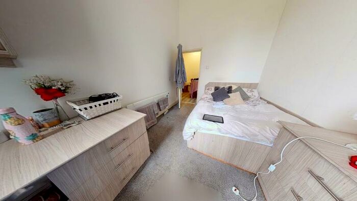 2 Bedroom Flat To Rent In SpringbankHouse, Headingley Lane, Headingley, Leeds, LS6