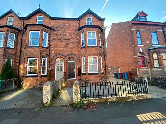 1 Bedroom Flat To Rent In Warwick Road, Chorlton, Manchester, M21