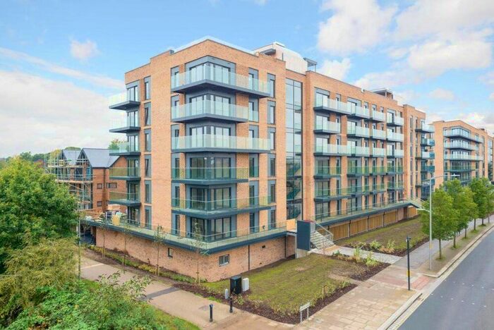 2 Bedroom Flat To Rent In Leacon Road, Ashford, TN23