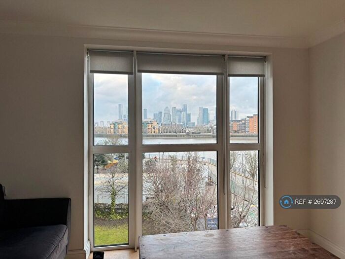 2 Bedroom Flat To Rent In Glaisher Street, London, SE8