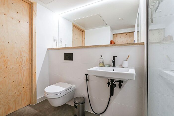 1 Bedroom Flat For Sale In Happy Walk, Leeds, West Yorkshire, LS9