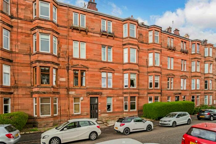 2 Bedroom Apartment To Rent In Ledard Road, Glasgow, G42