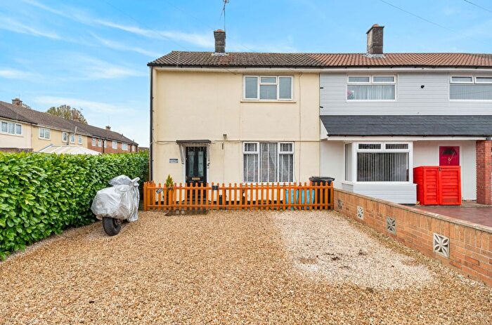 2 Bedroom End Terrace House For Sale In Cranmore Avenue, Park South, Swindon, SN3