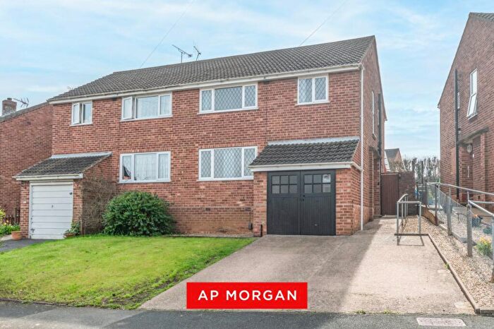 3 Bedroom Semi Detached House For Sale In Harport Road, Greenlands, Redditch, Worcestershire, B98