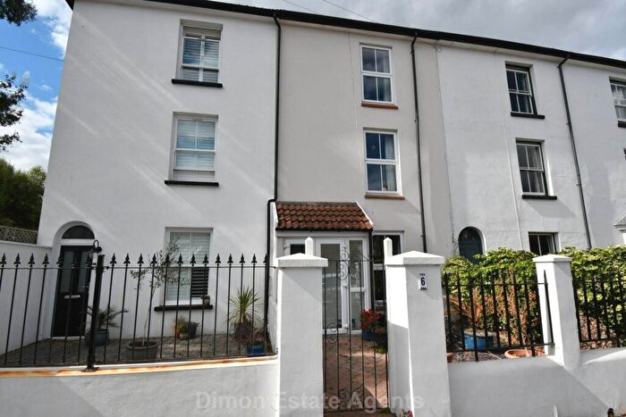 4 Bedroom Town House For Sale In Paget Road, Gosport, PO12