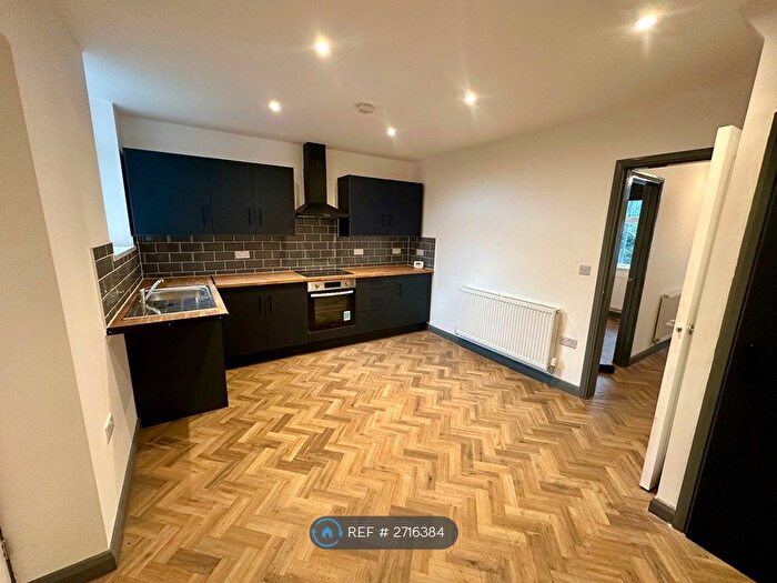 3 Bedroom End Terrace House To Rent In Alice Street, Neath, SA11