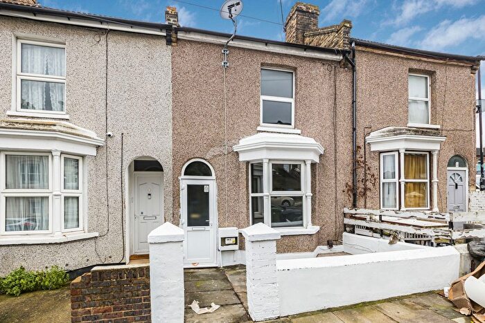 2 Bedroom Terraced House To Rent In Parkdale Road, Plumstead, SE18