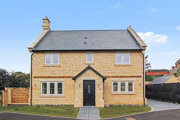 3 Bedroom Detached House To Rent In , Castle Mews, Wellingborough, NN8