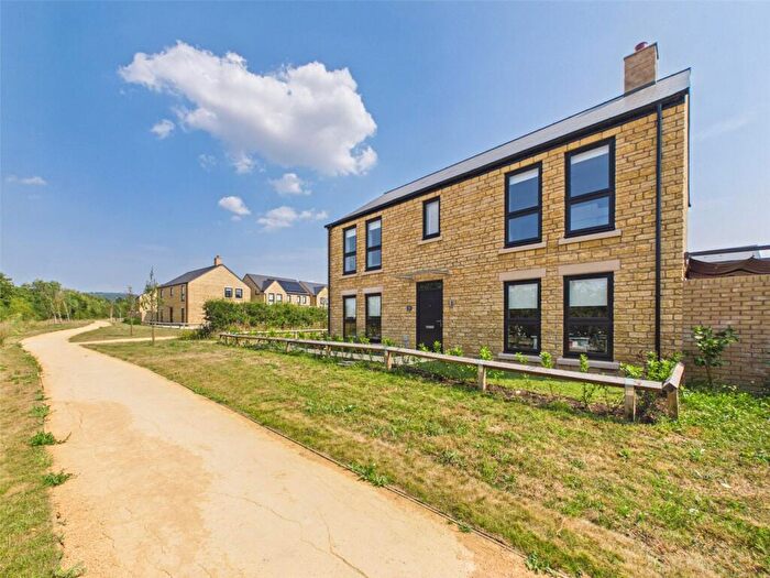 4 Bedroom Detached House For Sale In Fairmont Street, Bishops Cleeve, Cheltenham, Gloucestershire, GL52