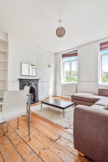 2 Bedroom Apartment To Rent In Grove Park London, SE5
