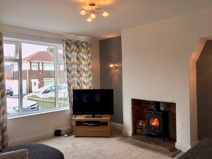 3 Bedroom House To Rent In Southdowns Road, Chorley, PR7