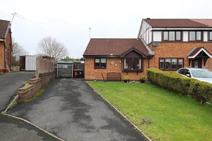 2 Bedroom Semi-Detached House For Sale In Fenners Close, Morris Green, Bolton, BL3