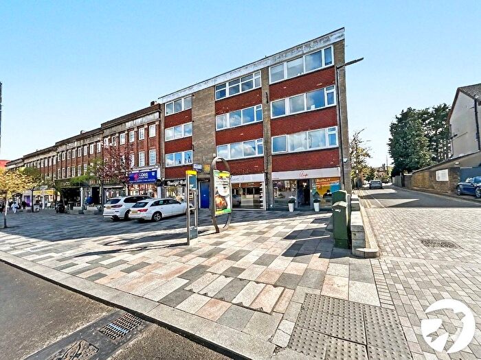 1 Bedroom Flat For Sale In Elm Parade, Main Road, Sidcup, Kent, DA14